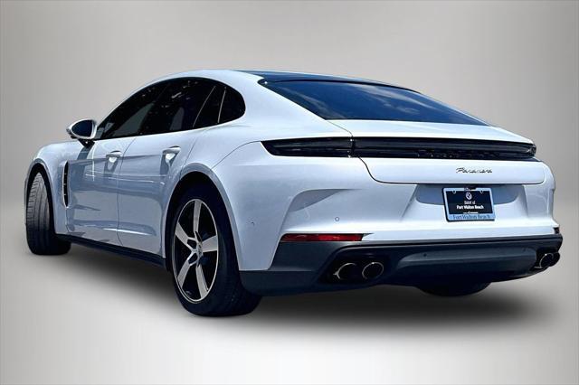 2025 Porsche Panamera 4