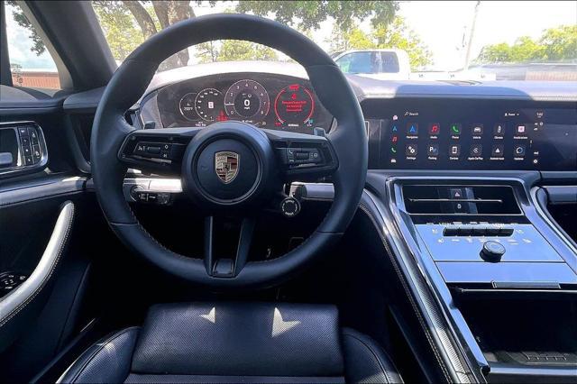 2025 Porsche Panamera 4