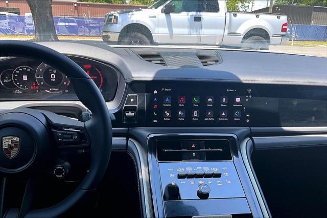 2025 Porsche Panamera 4