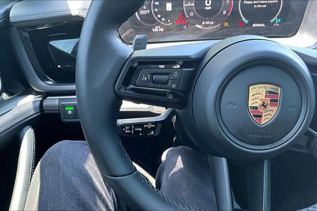 2025 Porsche Panamera 4