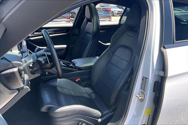 2025 Porsche Panamera 4