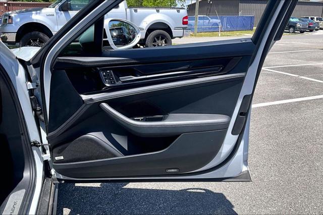 2025 Porsche Panamera 4