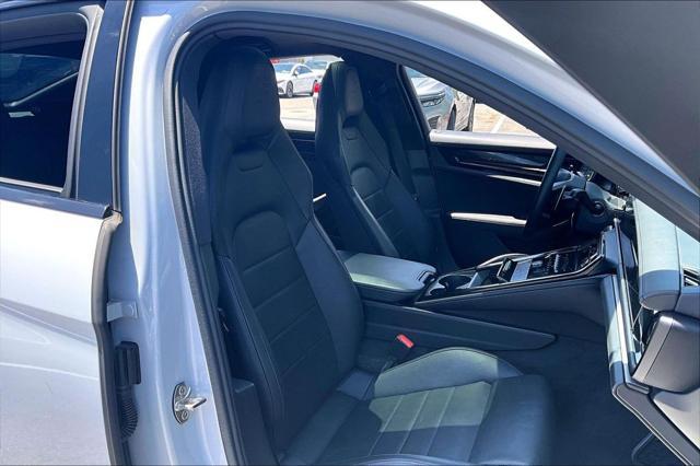 2025 Porsche Panamera 4