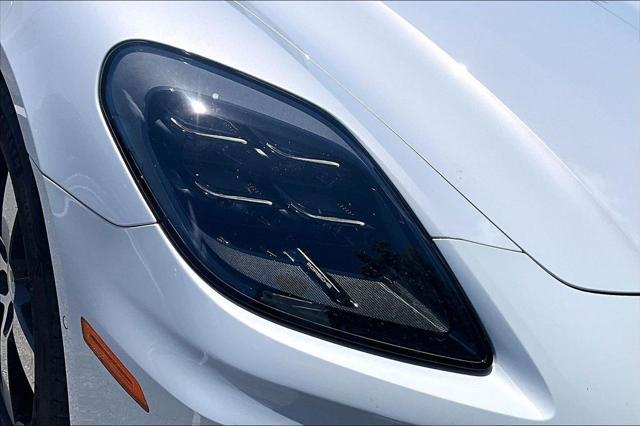 2025 Porsche Panamera 4