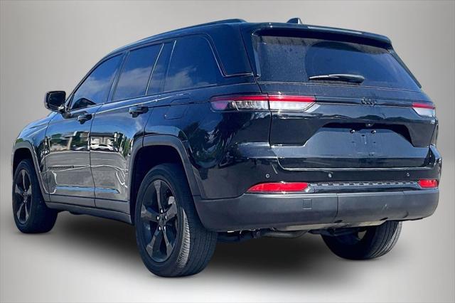 2022 Jeep Grand Cherokee Altitude 4x2