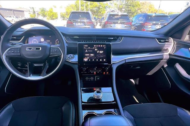 2022 Jeep Grand Cherokee Altitude 4x2