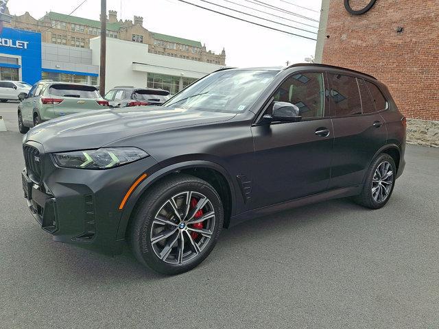 2024 BMW X5 M60i