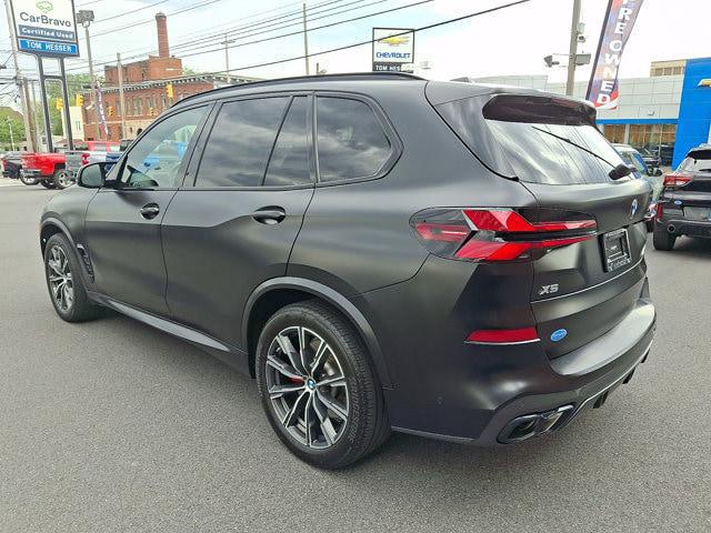 2024 BMW X5 M60i