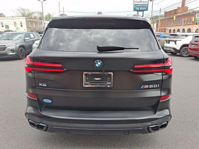 2024 BMW X5 M60i