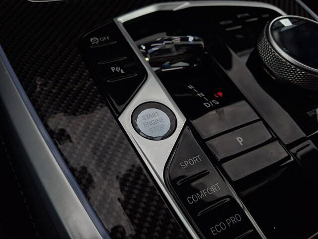 2024 BMW X5 M60i