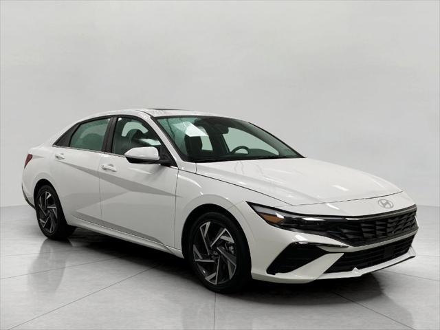 2025 Hyundai Elantra SEL Convenience for sale in APPLETON, WI