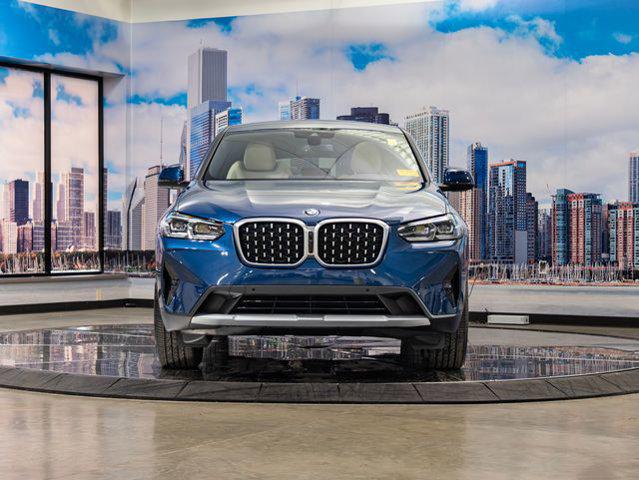 2025 BMW X4 xDrive30i