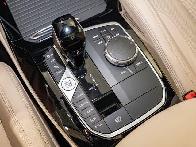 2025 BMW X4 xDrive30i