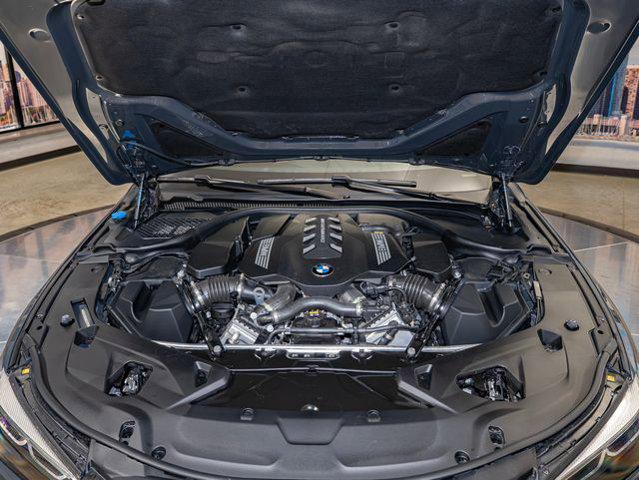 2022 BMW M8 xDrive