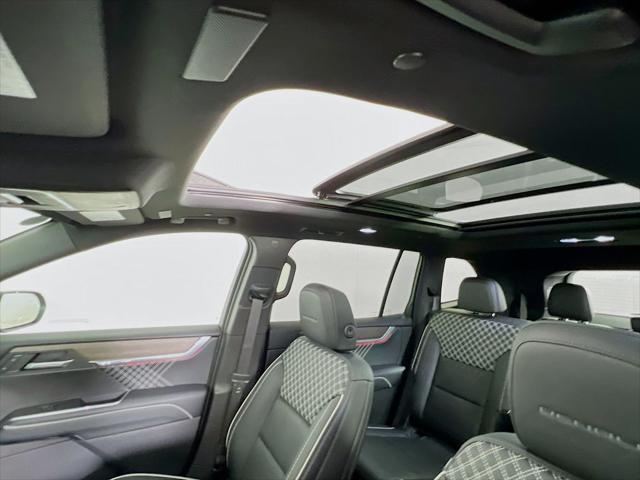 2026 GMC Acadia Denali AWD