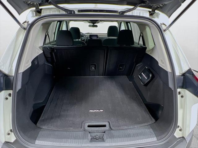 2022 Nissan Rogue SV Intelligent AWD