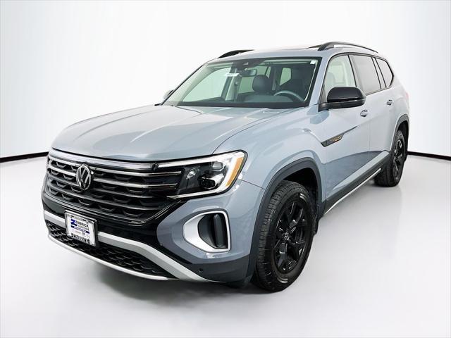 2024 Volkswagen Atlas 2.0T Peak Edition SE w/Technology