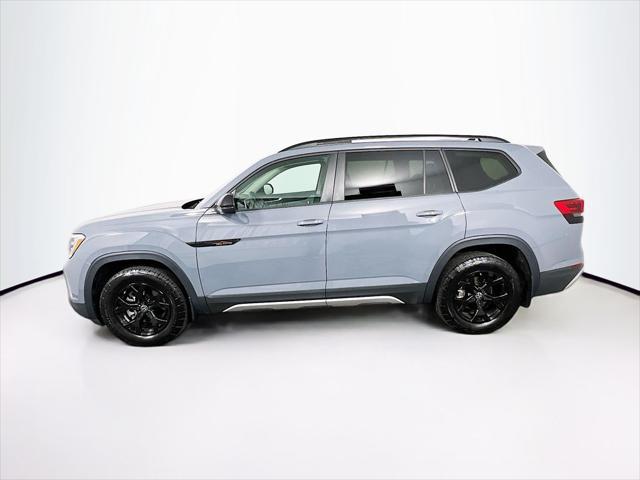 2024 Volkswagen Atlas 2.0T Peak Edition SE w/Technology