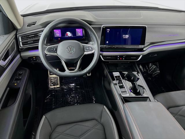 2024 Volkswagen Atlas 2.0T Peak Edition SE w/Technology