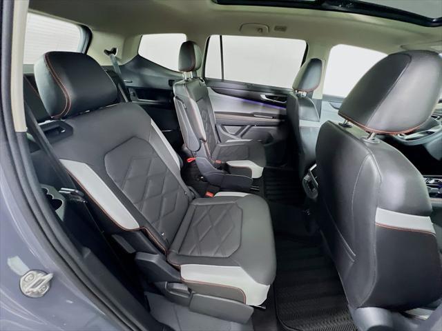 2024 Volkswagen Atlas 2.0T Peak Edition SE w/Technology