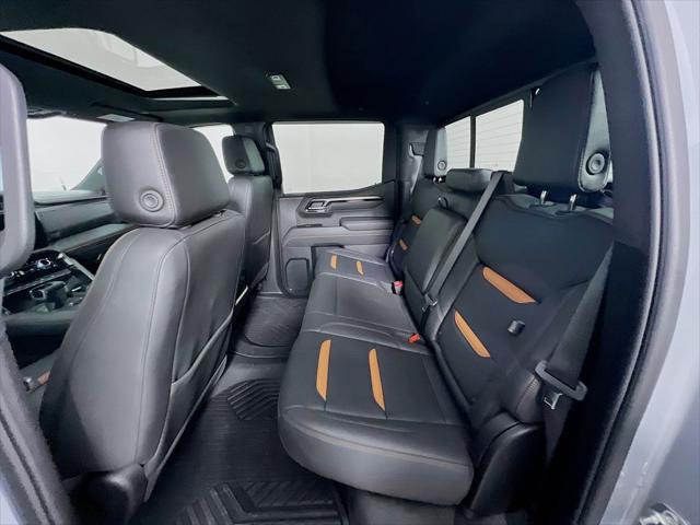 2025 GMC Sierra 1500 4WD Crew Cab Short Box AT4