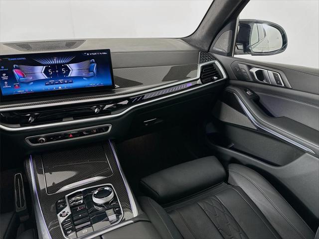 2024 BMW X7 M60i