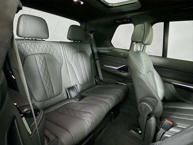 2024 BMW X7 M60i