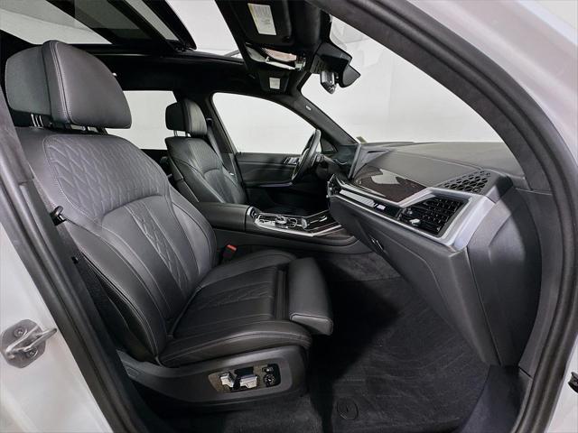 2024 BMW X7 M60i