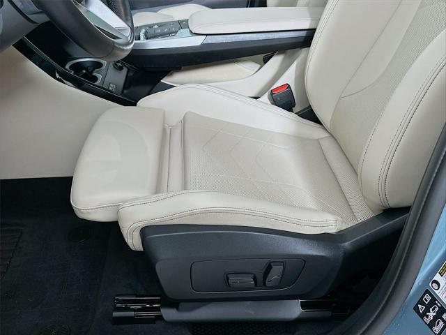 2025 BMW X2 xDrive28i
