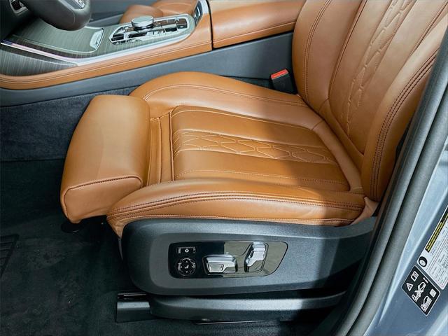 2024 BMW X7 M60i
