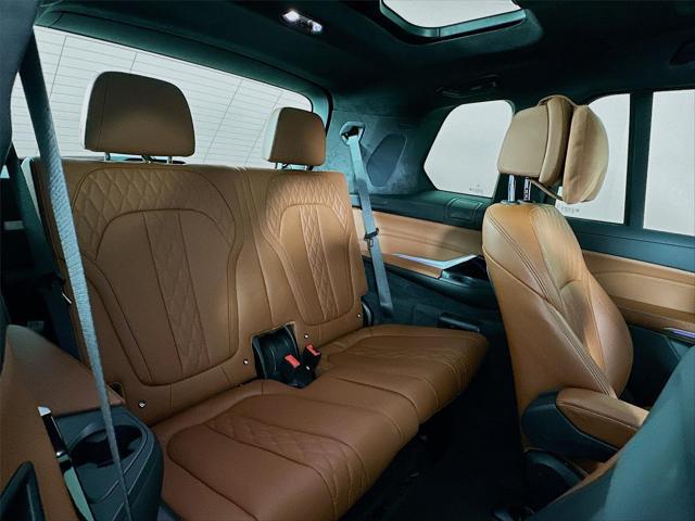 2024 BMW X7 M60i
