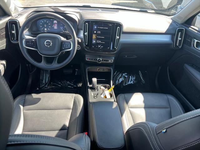 2021 Volvo XC40 T5 Momentum
