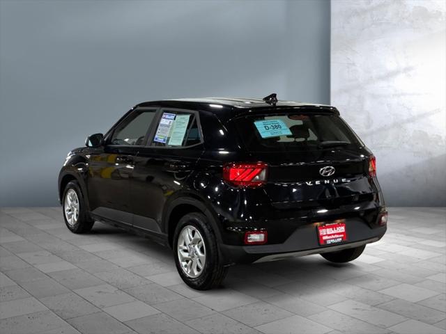 2022 Hyundai Venue SE