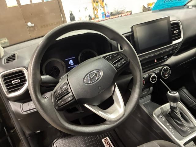 2022 Hyundai Venue SE