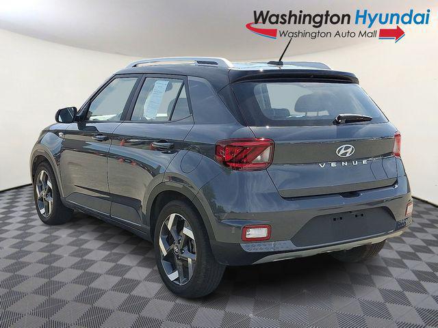 2026 Hyundai Venue SEL w/Two-Tone Roof