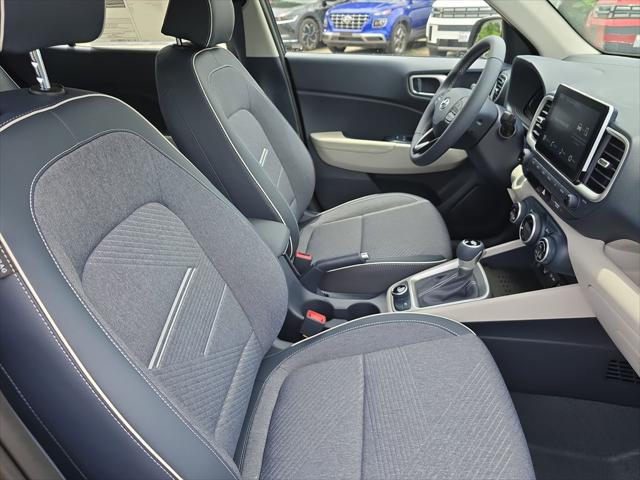 2026 Hyundai Venue SEL w/Two-Tone Roof