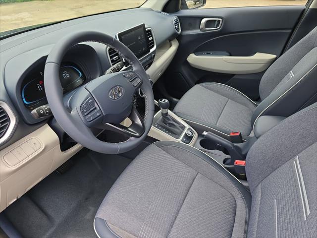 2026 Hyundai Venue SEL w/Two-Tone Roof