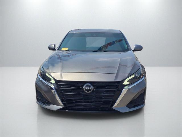 2023 Nissan Altima SL FWD