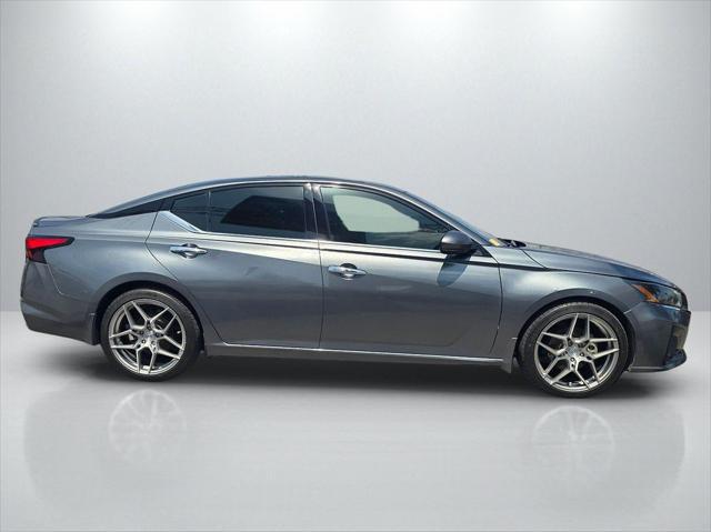 2023 Nissan Altima SL FWD