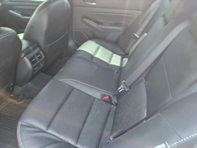 2023 Nissan Altima SL FWD