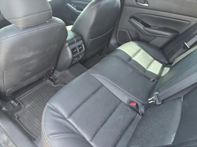2023 Nissan Altima SL FWD