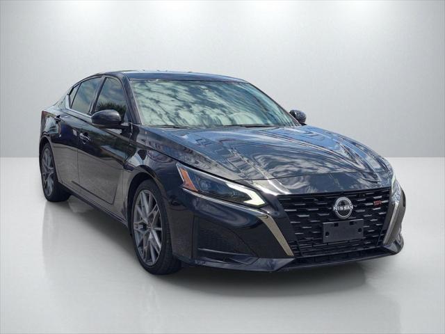 2023 Nissan Altima SR VC-Turbo FWD