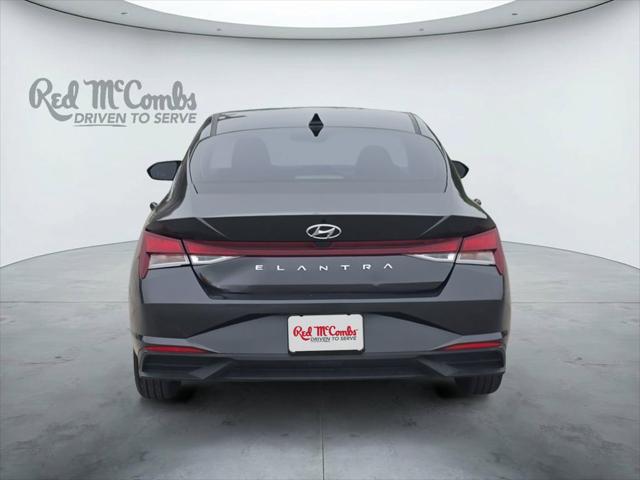 2023 Hyundai Elantra SE