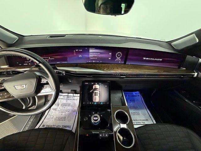 2025 Cadillac Escalade Sport Platinum