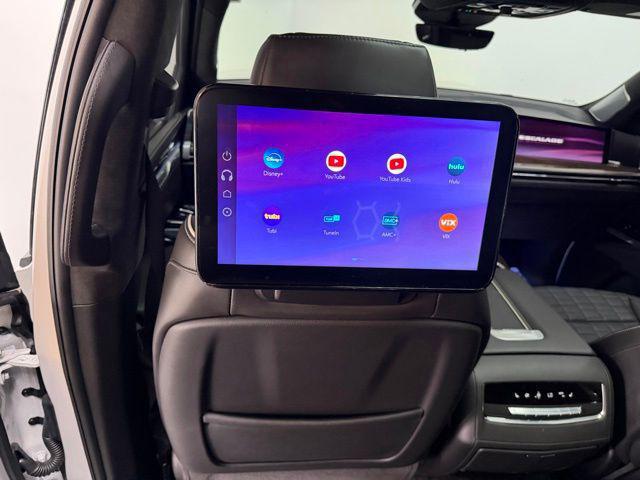 2025 Cadillac Escalade Sport Platinum