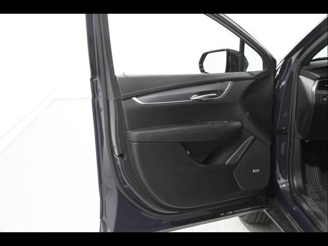 2025 Cadillac XT5 AWD Luxury