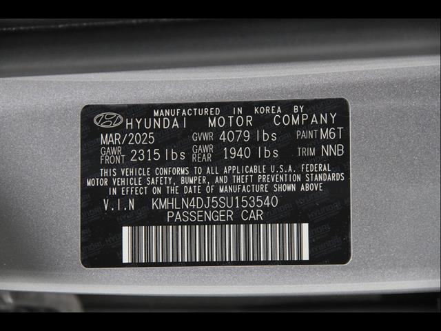 2025 Hyundai Elantra Hybrid Limited
