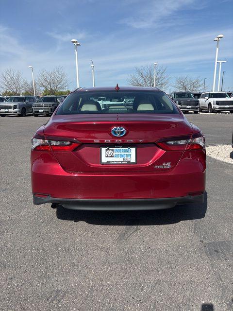 2021 Toyota Camry LE Hybrid