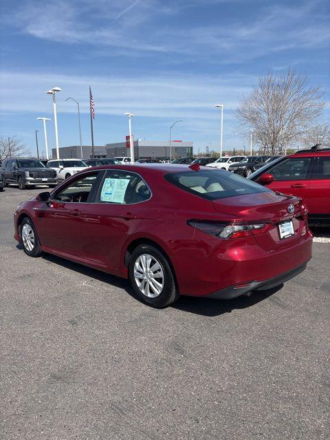 2021 Toyota Camry LE Hybrid