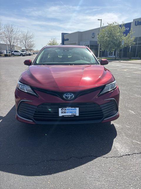 2021 Toyota Camry LE Hybrid
